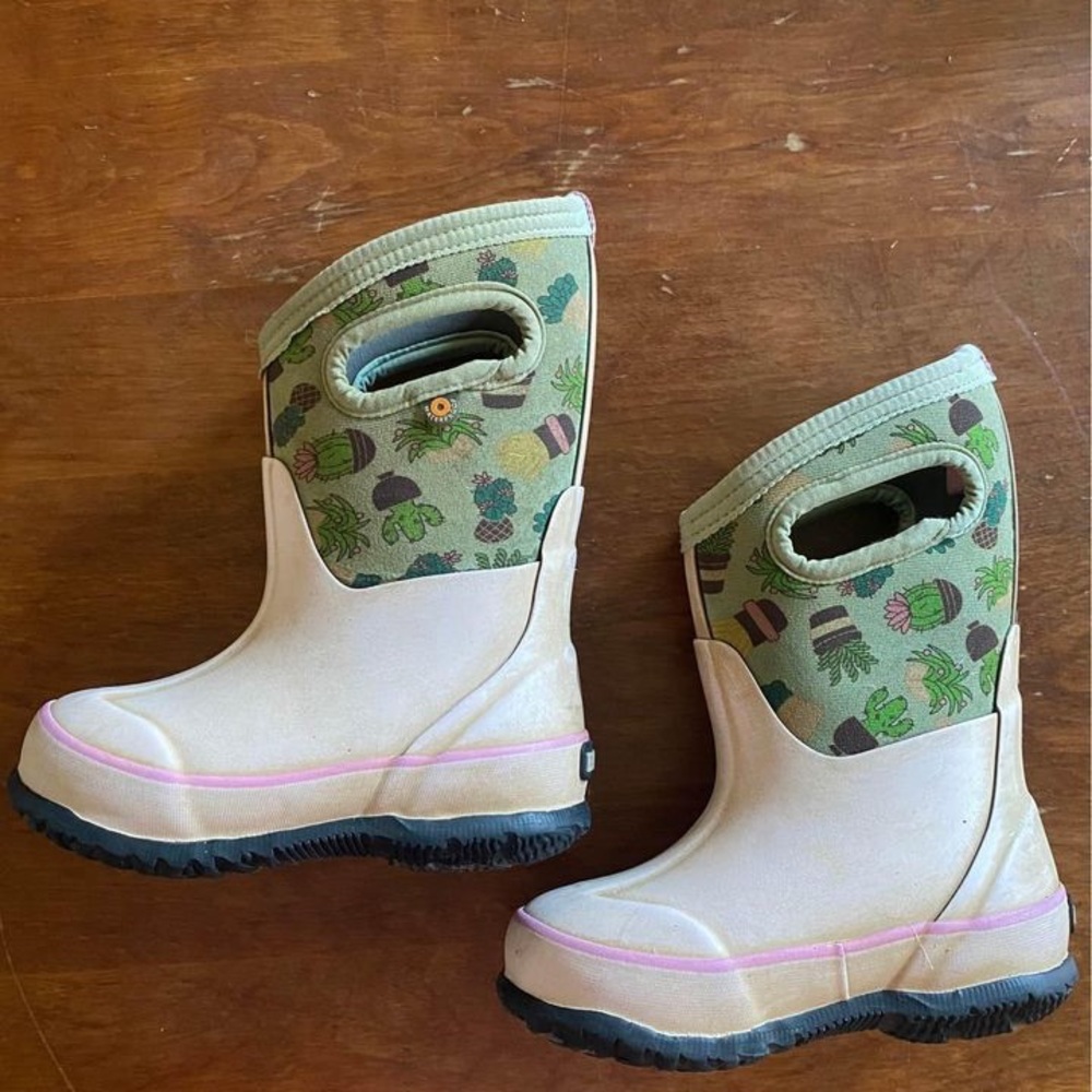 Bogs classic cactus pink winter boot Toddler 8